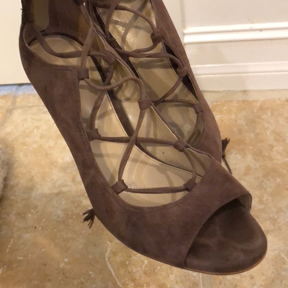 Vince Camuto lace up heels - Picture 2 of 4